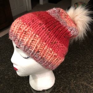 🎉HOST PICK🎉 NEW! Toque/beanie - handcrafted 🇨🇦